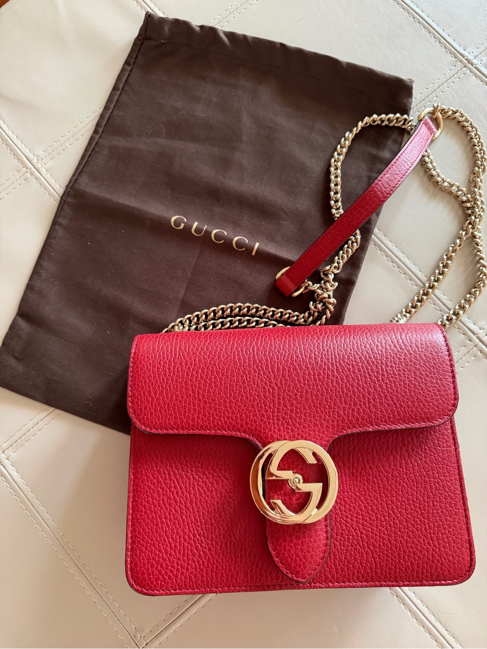 GUCCI  Red Calfskin Interlocking Bag w/ Authentication Certificate Small